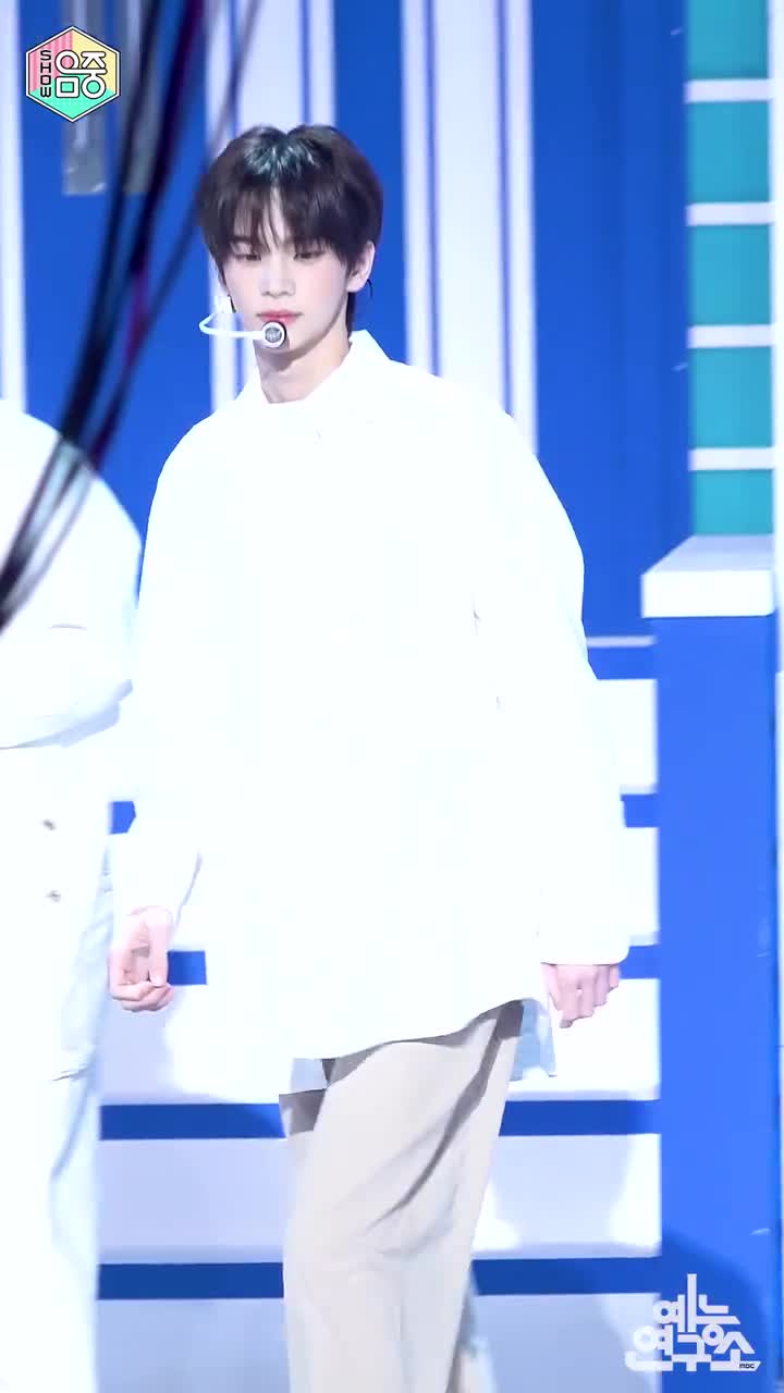 plot twist 240127 SHINYU竖版