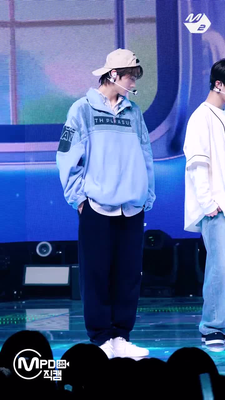 plot twist 240201 YOUNGJAE竖版