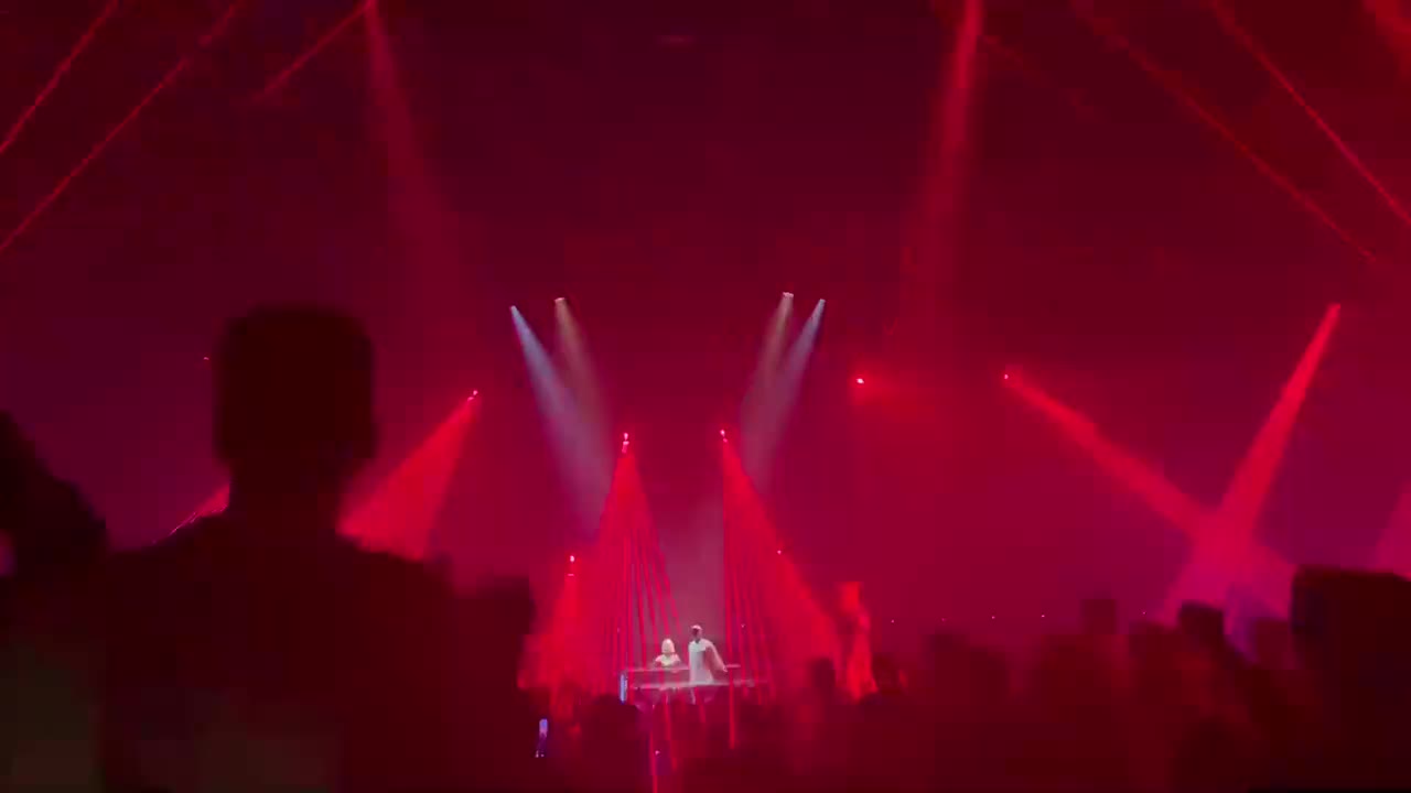 010. 撩人环绕曲 (Remix) - 承利、兮雅