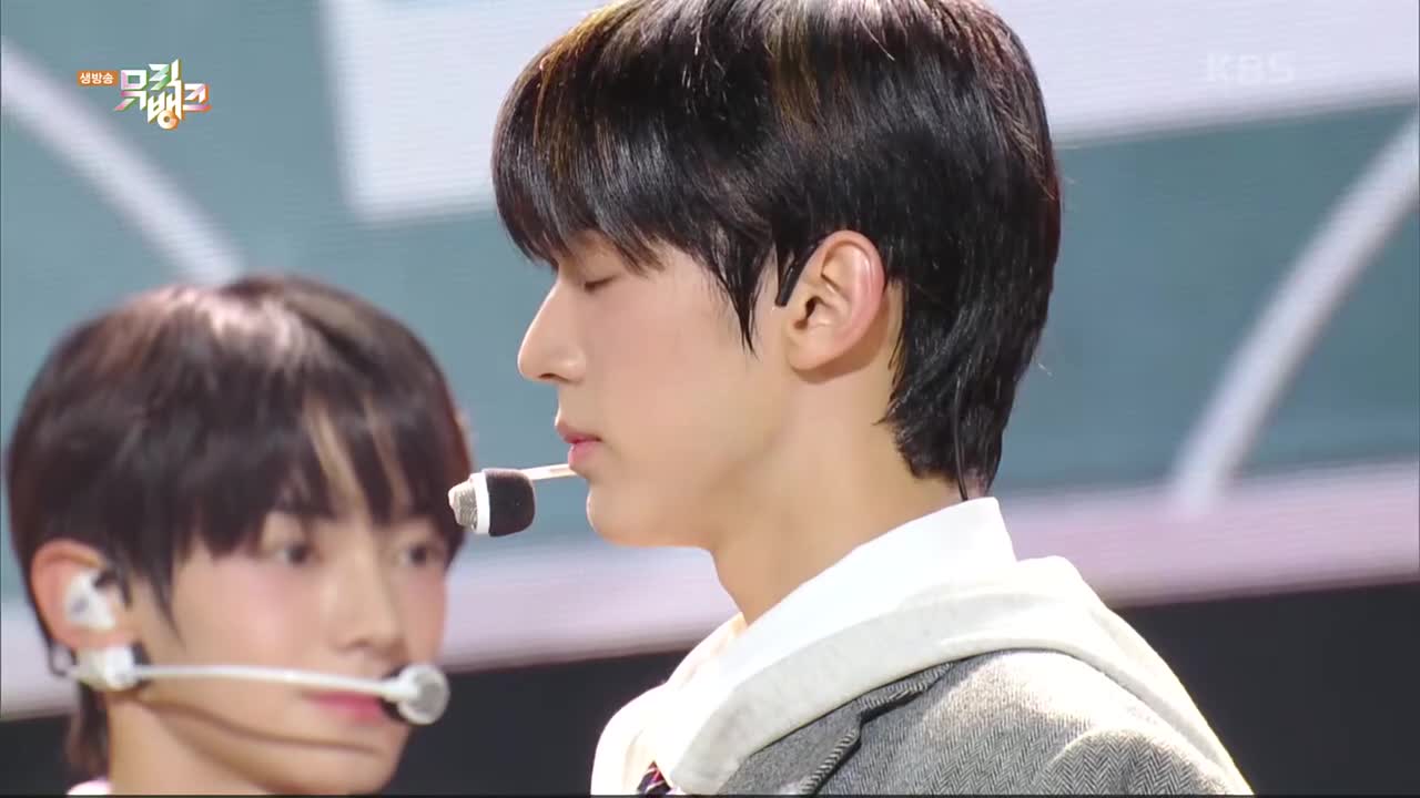 240216音乐银行plot twist