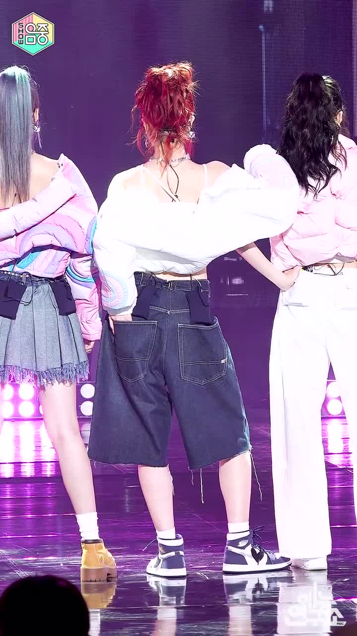 [4K] 许允真 HUH YUNJIN - EASY 竖版直拍