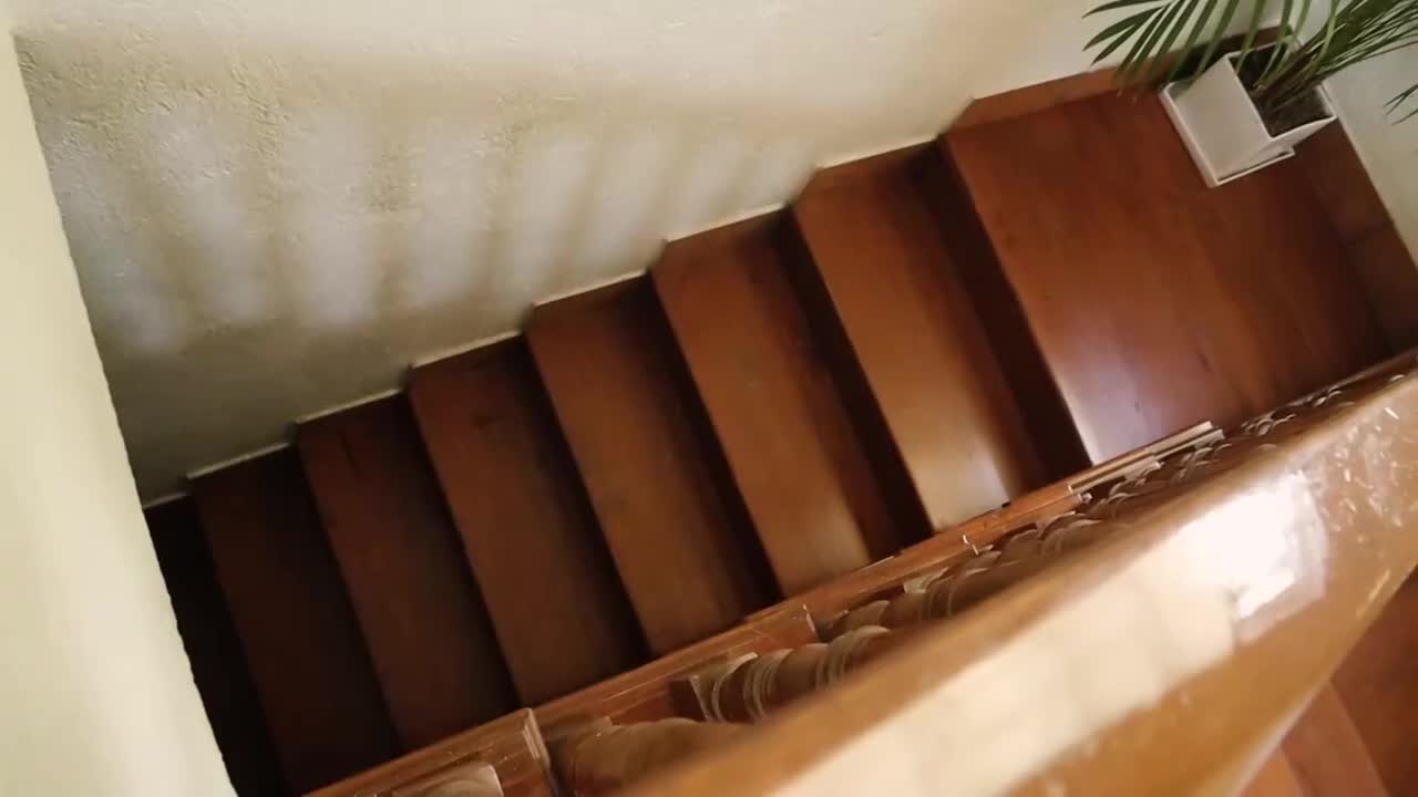 “我的第一双定制标记笔独家运动鞋！（令人满意）”My First Custom Marker EXCLUSIVE SNEAKERS! (saTisfYinG)