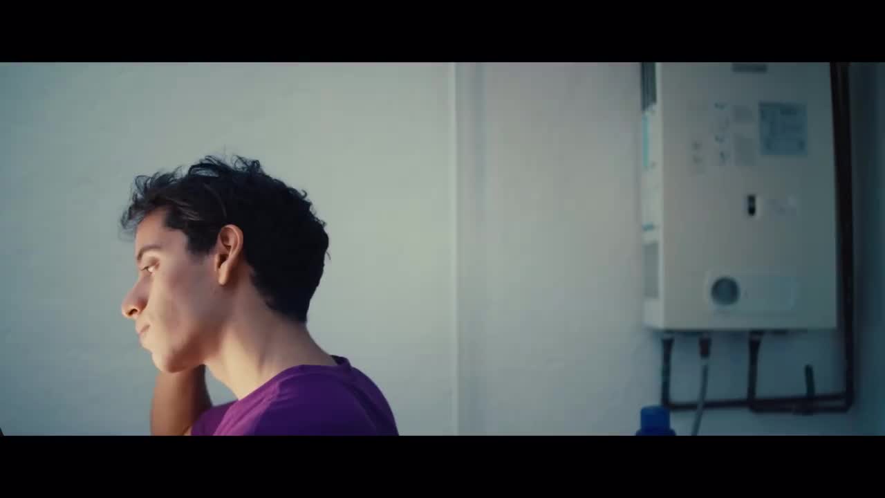 “父母不在家时，我给房子画画！”Painting my House While my Parents are Away!