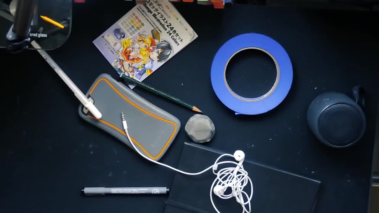 “单色艺术挑战！用我所有的蓝色标记笔画画！”