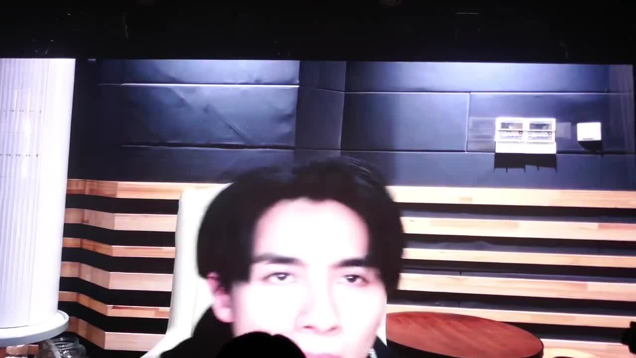 后台抢装VCR（字幕版已施工）