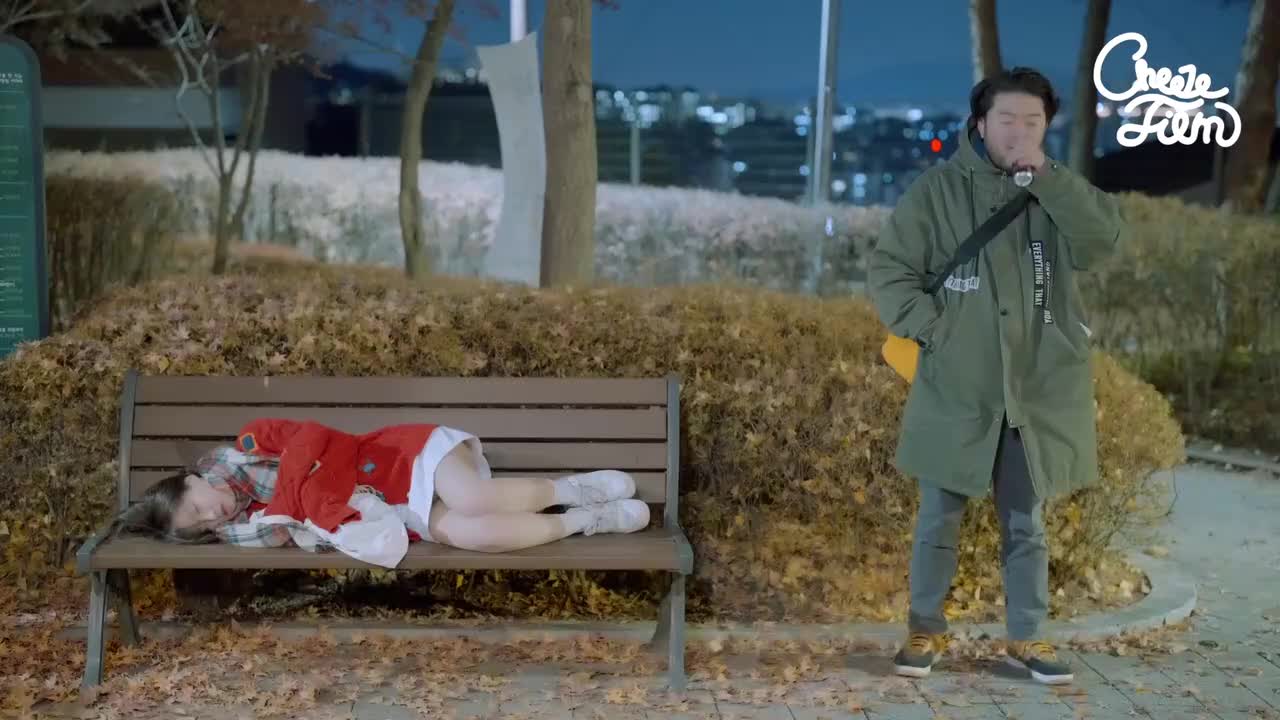 【毛茸茸的世界第一集】有一天我和两个女人睡了