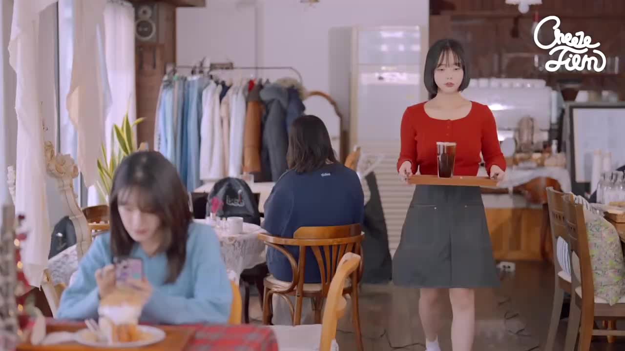 【毛茸茸的世界第三集】第三集我睡在一个兼职的家里