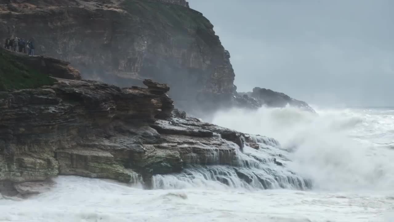 汹涌的海浪 巨浪拍打岩石 海洋空镜 #3172