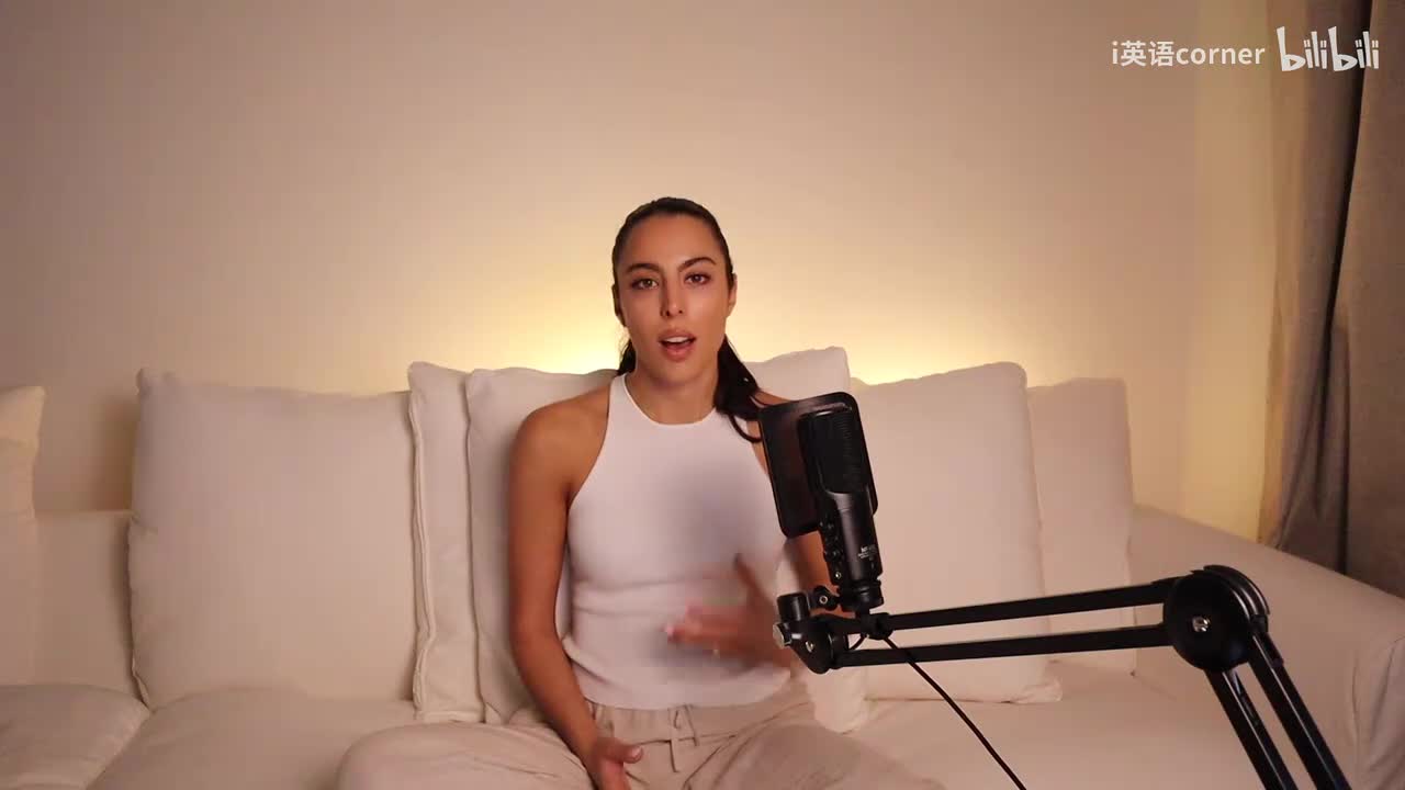 The uncomfortable truth to overcome your FEAR (plus 3 practical steps on how to)