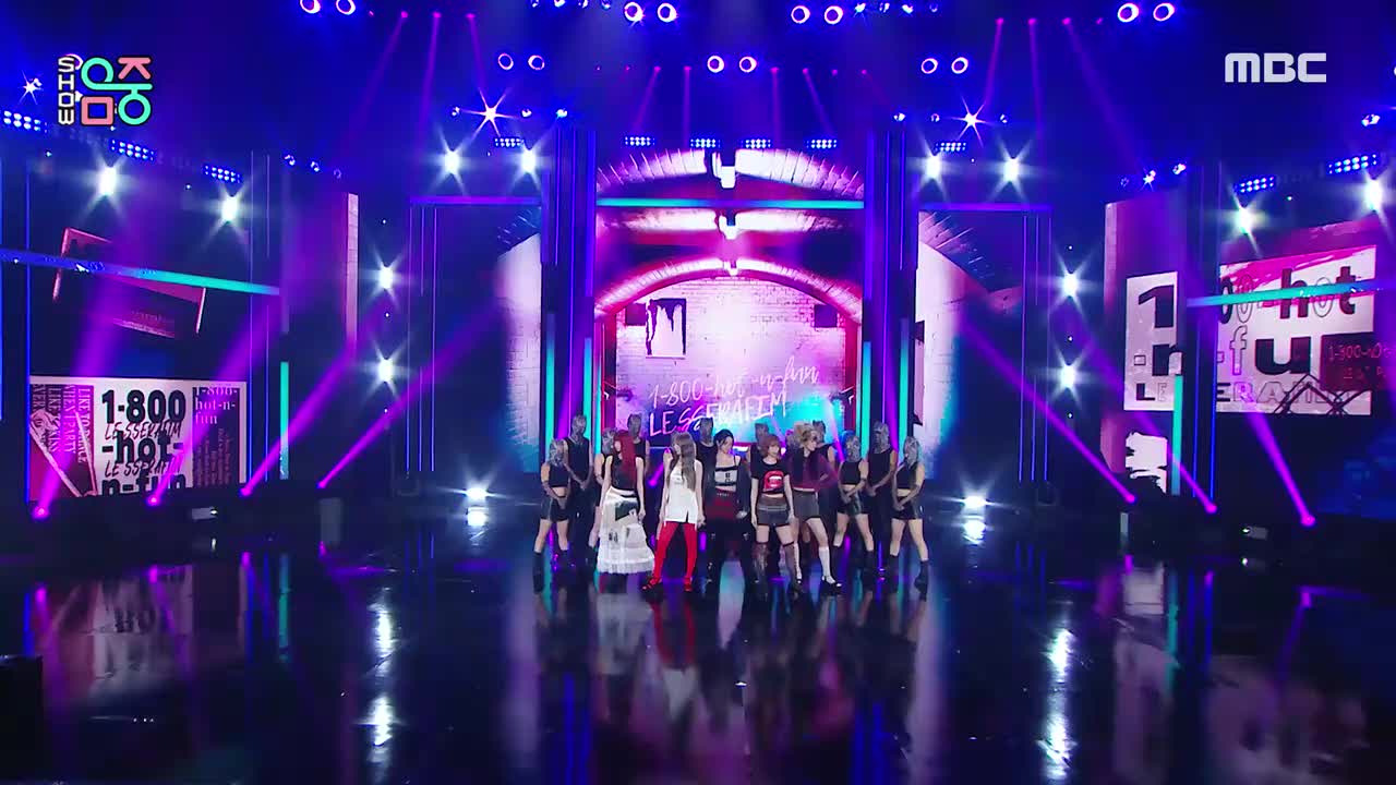 LE SSERAFIM - 1-800-hot-n-fun 打歌舞台