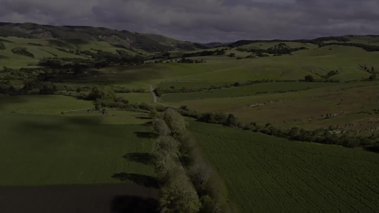 Ranch.To.Table.S01E03.1080p.WEBRip.x264.UMMU.NET