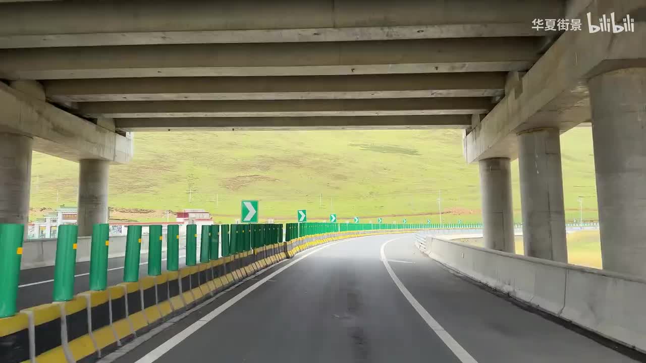 拉萨至那曲哔哩哔哩2