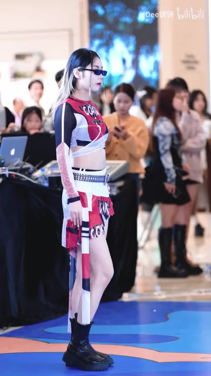 新皮肤whiplash柳位路演直拍