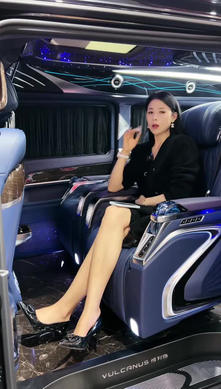 武汉名车汇后湖店品鉴中心-2024年11月19日16点32分