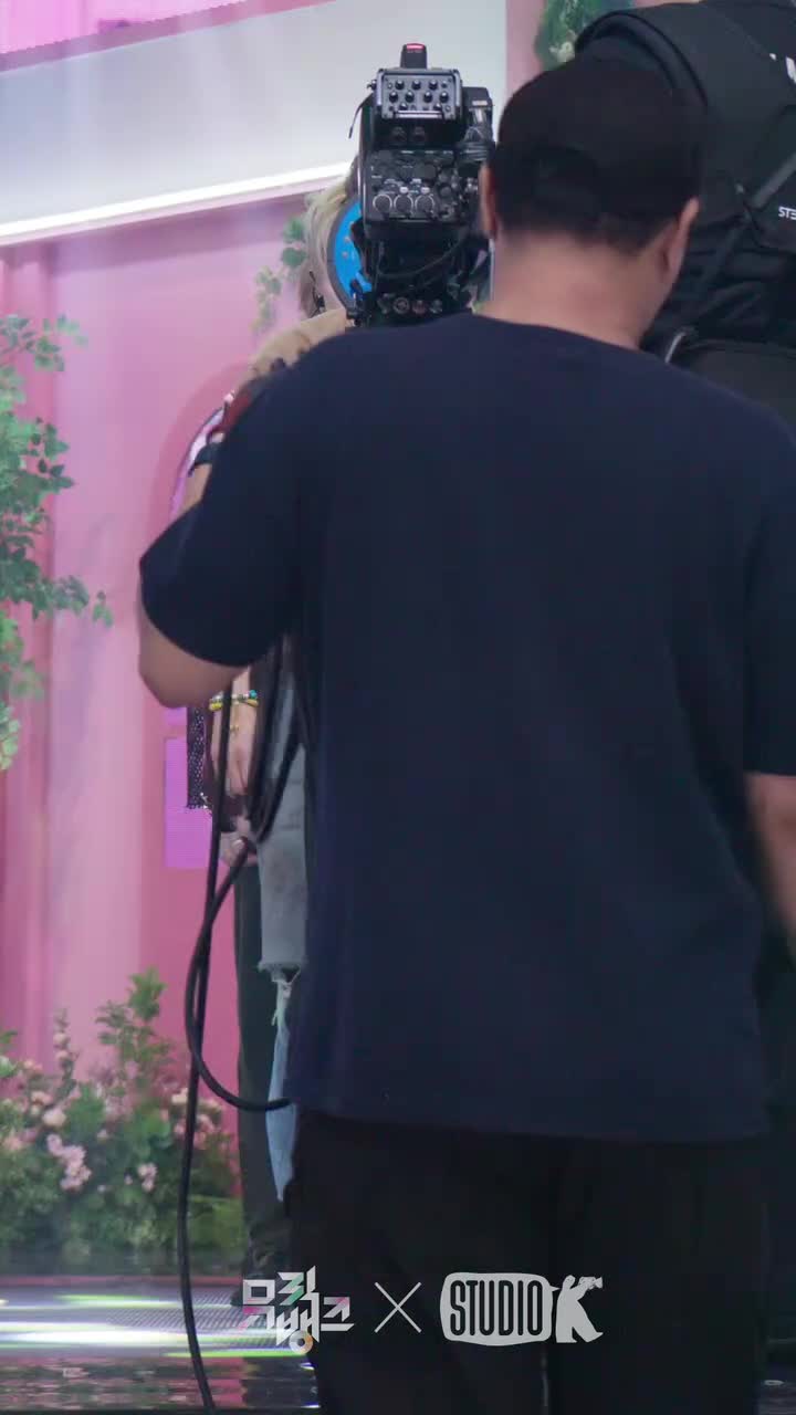 11.22 音银 飞吻 黄仁俊直拍