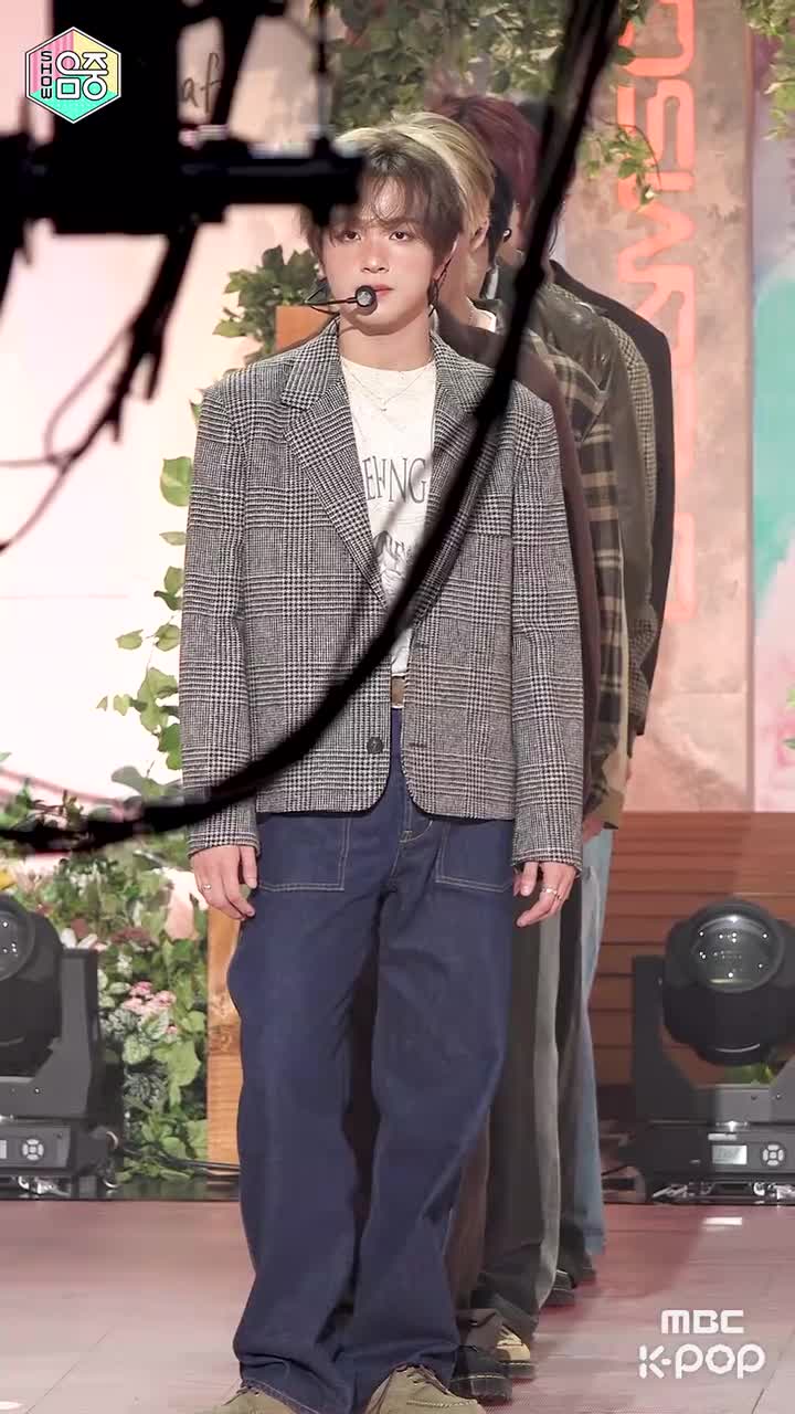 11.23 音中 飞吻 李帝努直拍