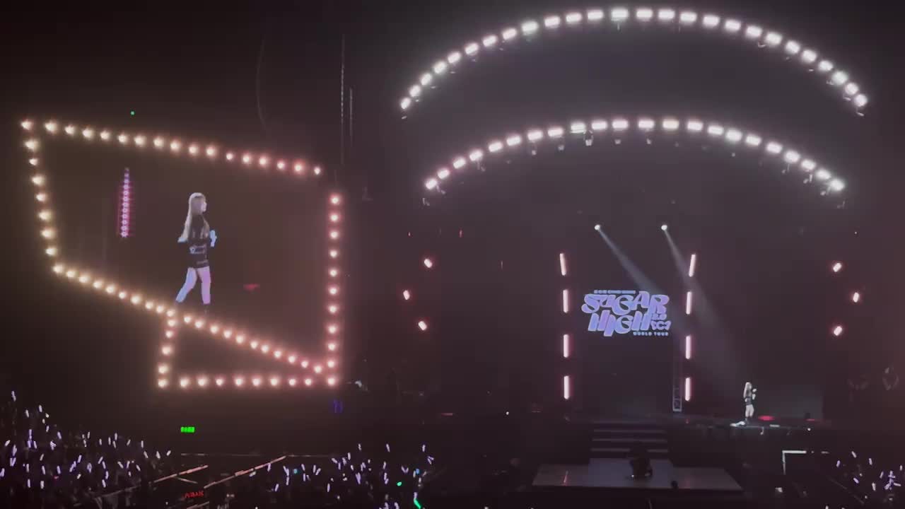 Talking+老公+飞吻