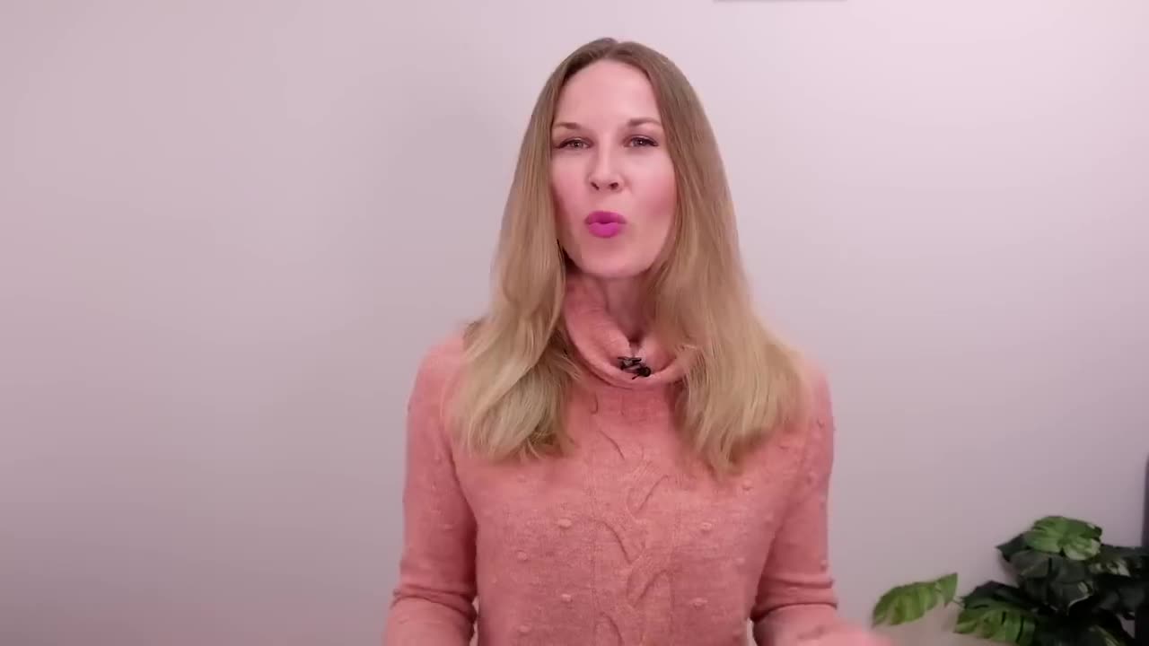 40.Reading Practice (Improve Your FLUENCY in English) The Royal Family