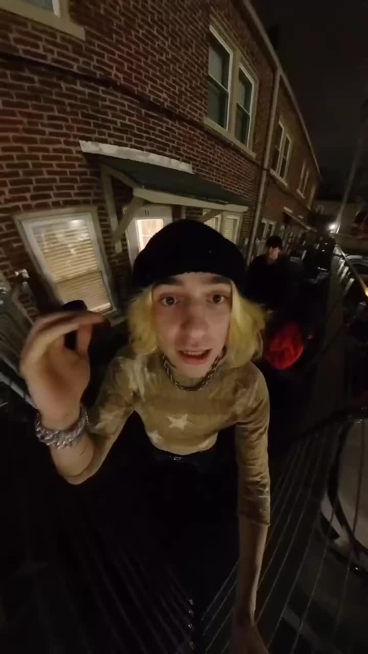 新的一年 不再亲男孩了