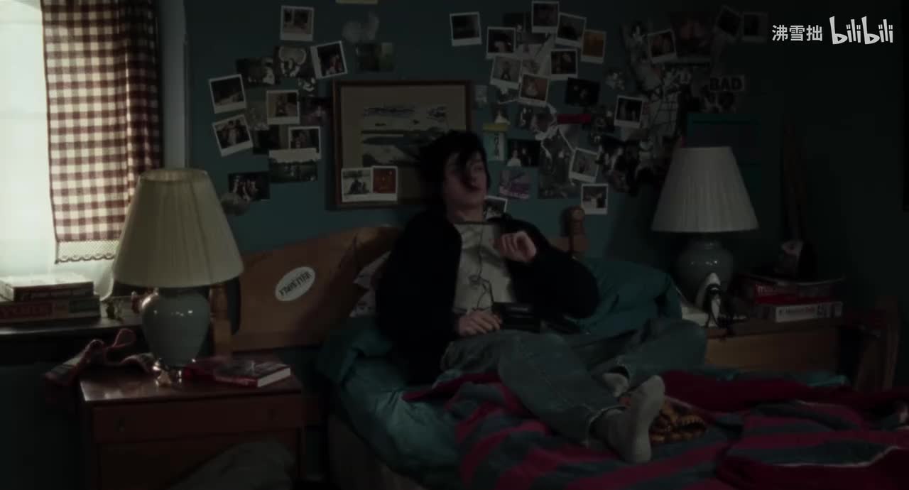 7-1【黑色外套花灰色T恤】