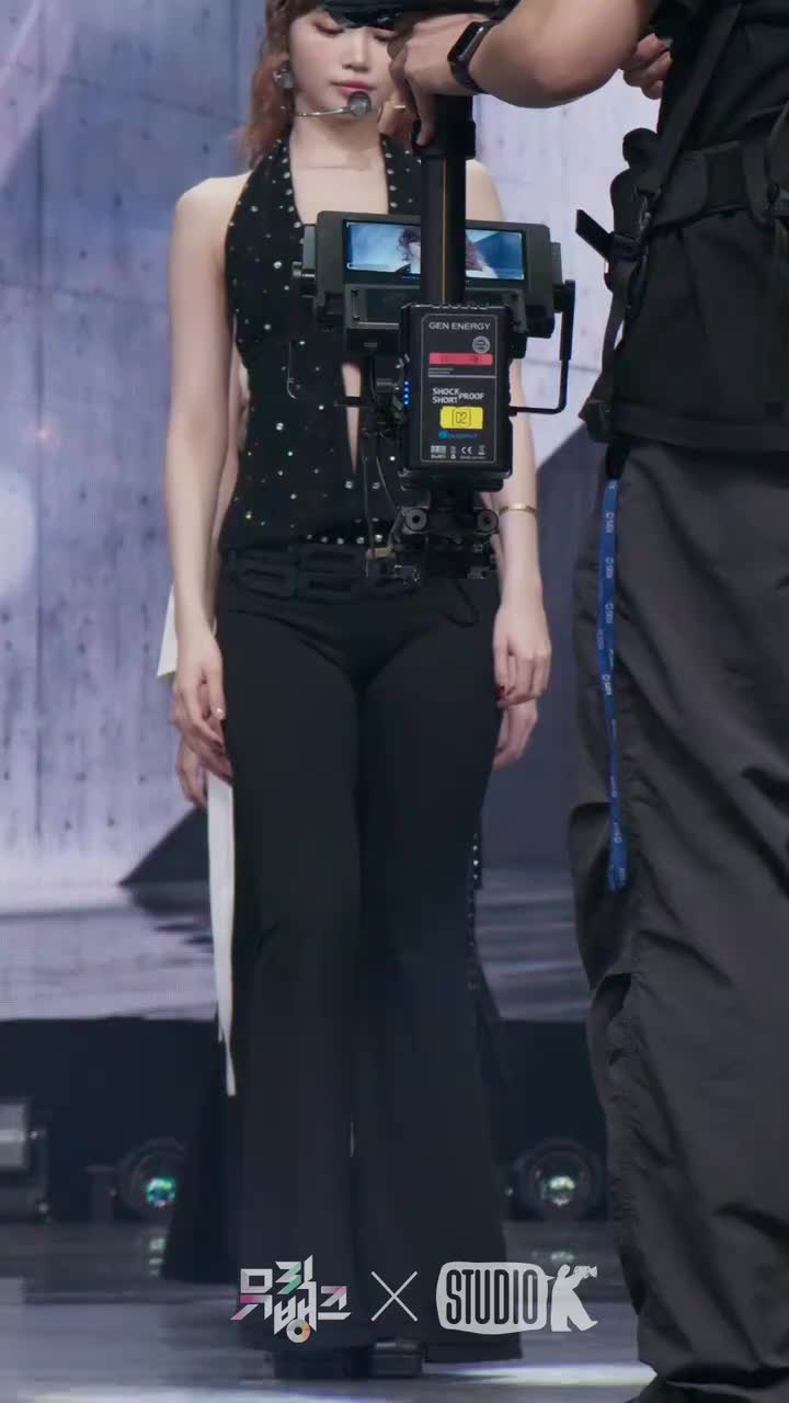 洪恩採 HONG EUNCHAE - Come Over 竖版直拍