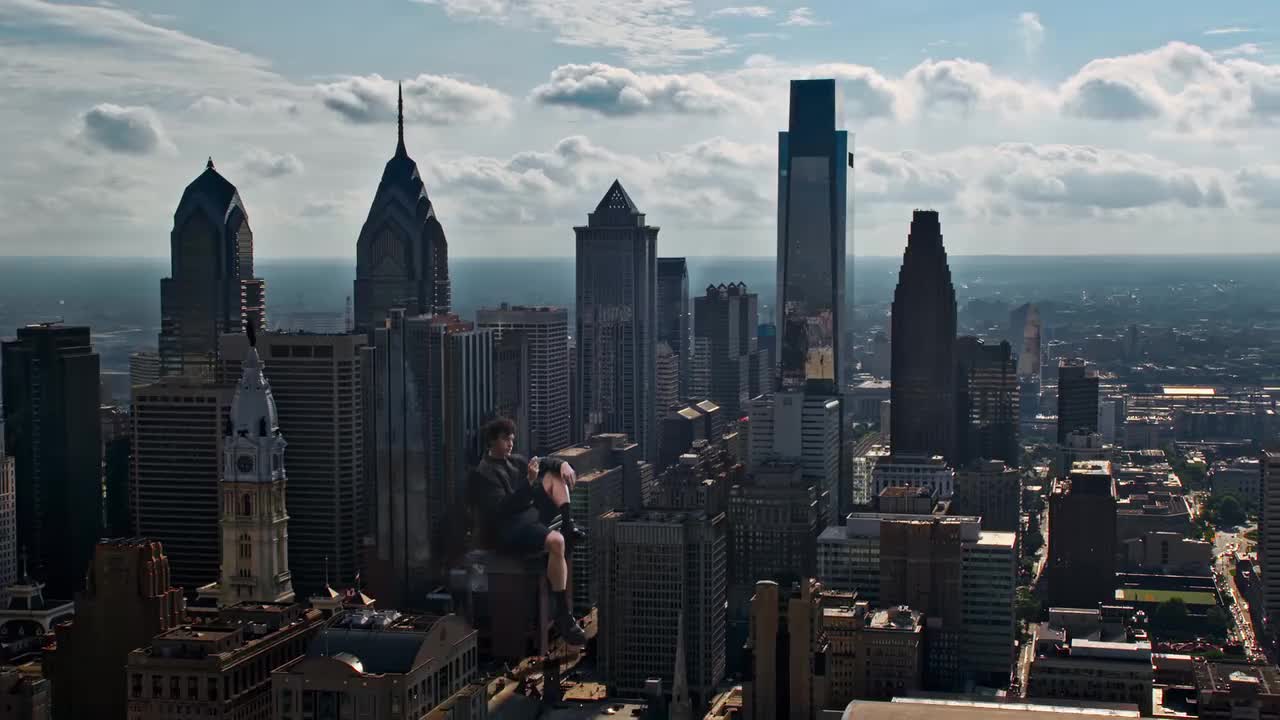 华为 Pura X 5G 广告