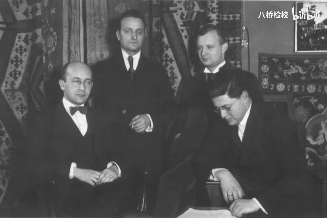 Op.95 String Quartet 11 Serioso (Amar-Hindemith Quartet)