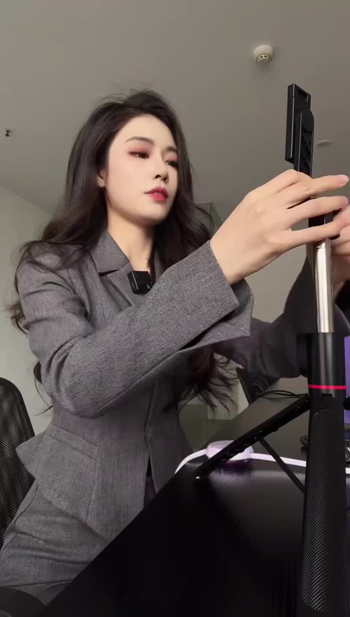 辛德瑞拉[2025-04-02 14-18-46]