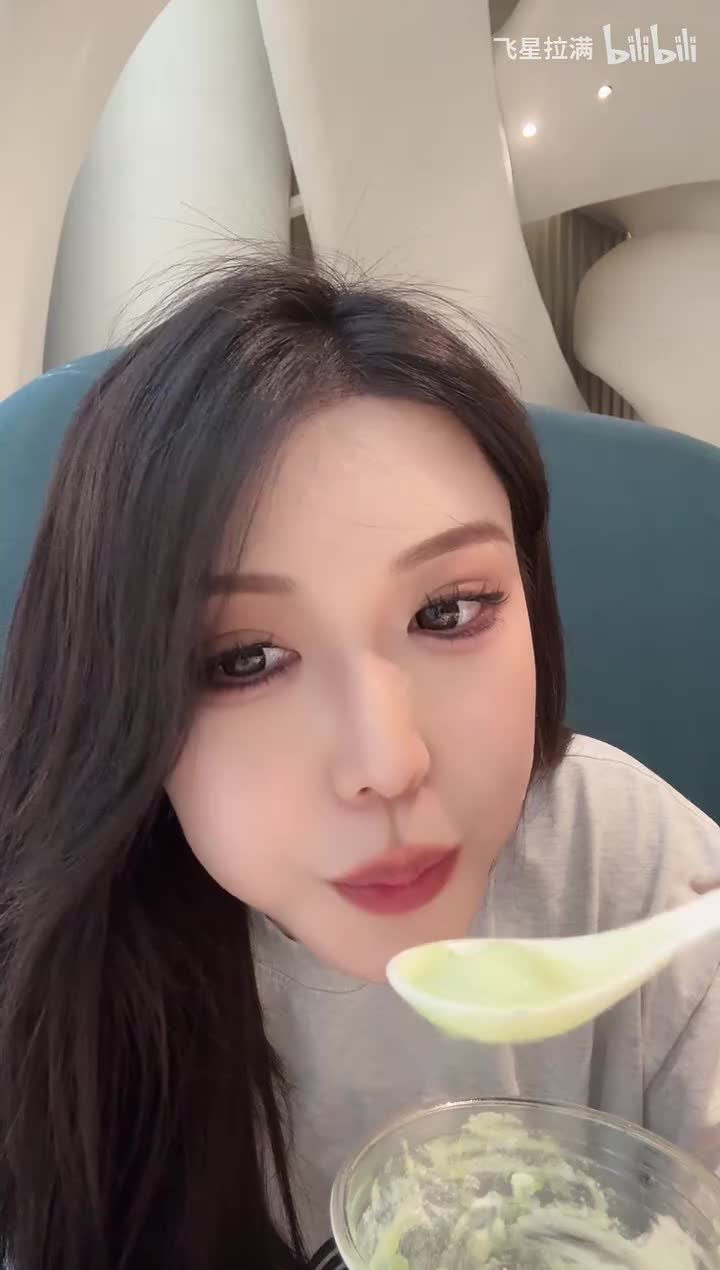 2025-04-03_170330_转码