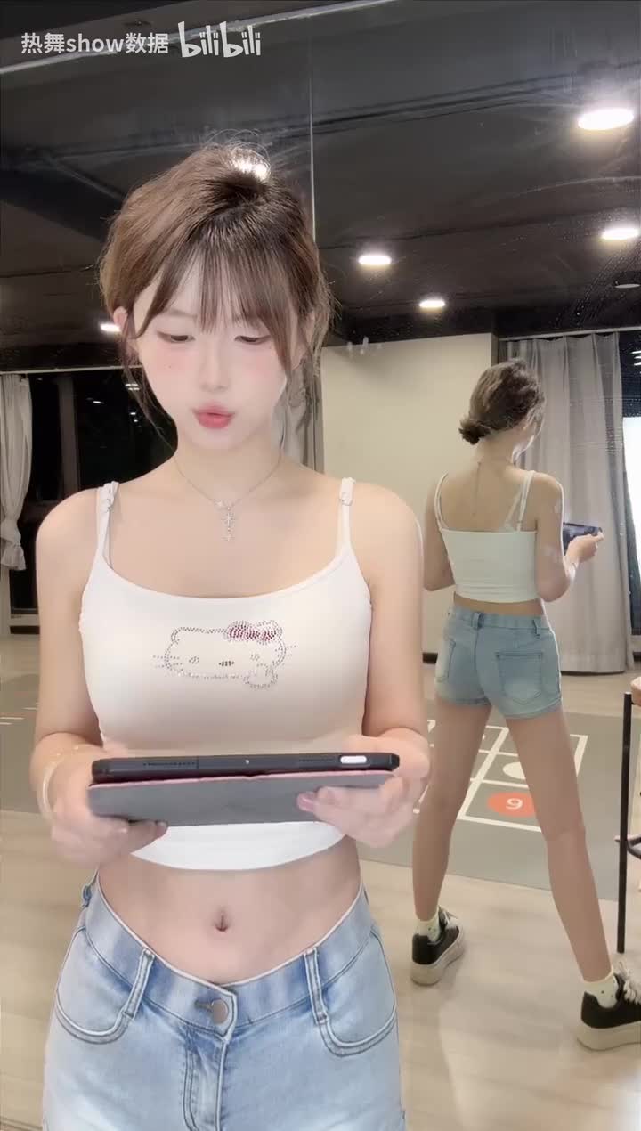 无敌暴龙初恋 2025-03-03