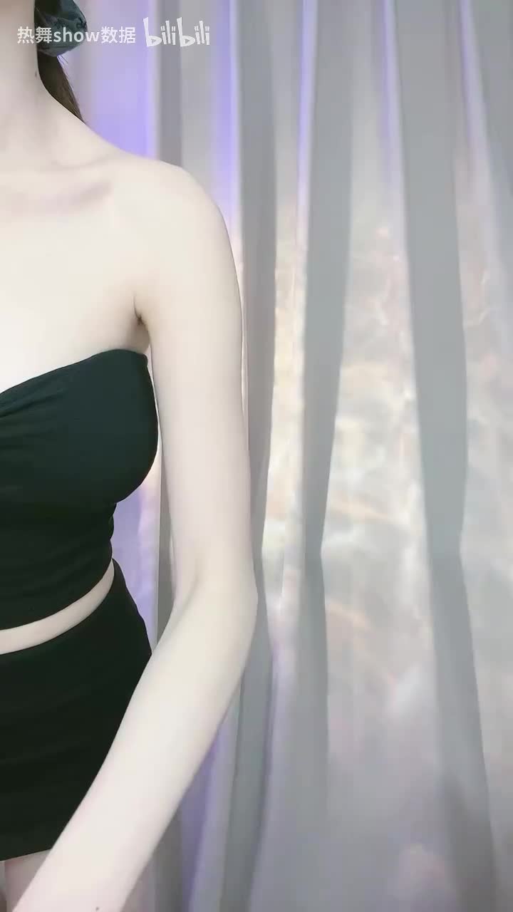 她跳大摆锤太难得了/还很好看！！花椒悦怡怡 2025-03-19