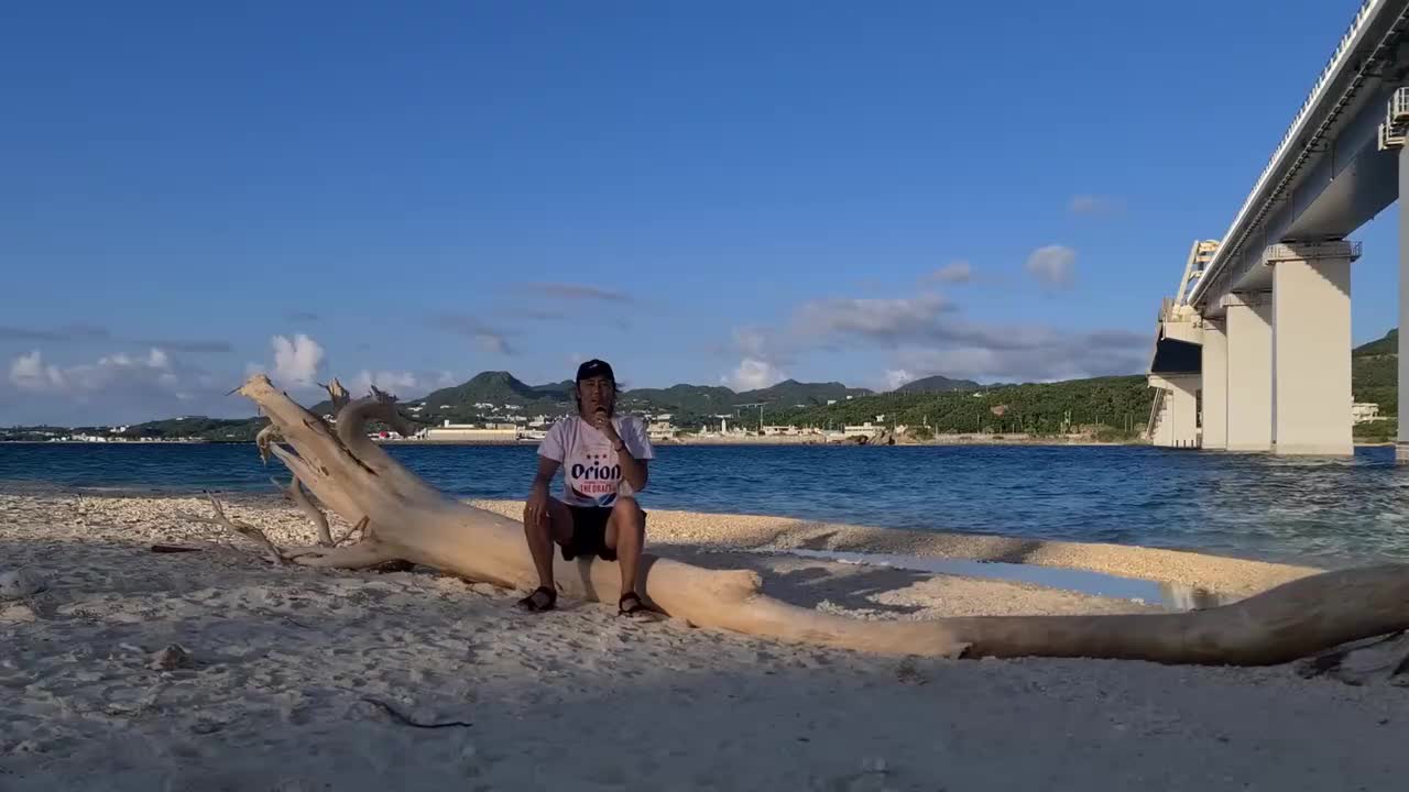 208 沖縄の旅行で思ったこと！🌊 (YUYU Japanese Podcast with subtitles