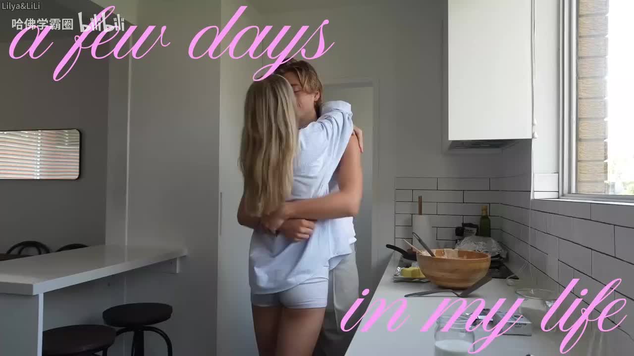 005-Birthday pancakes, book review, city stroll & everything in between