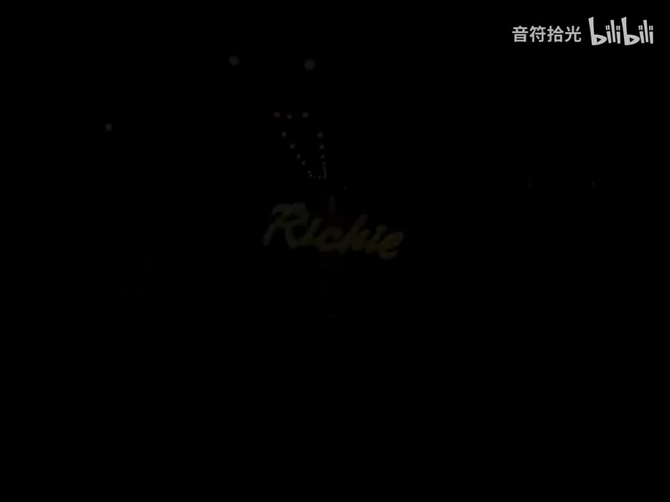 对面的女孩看过来 - 任贤齐