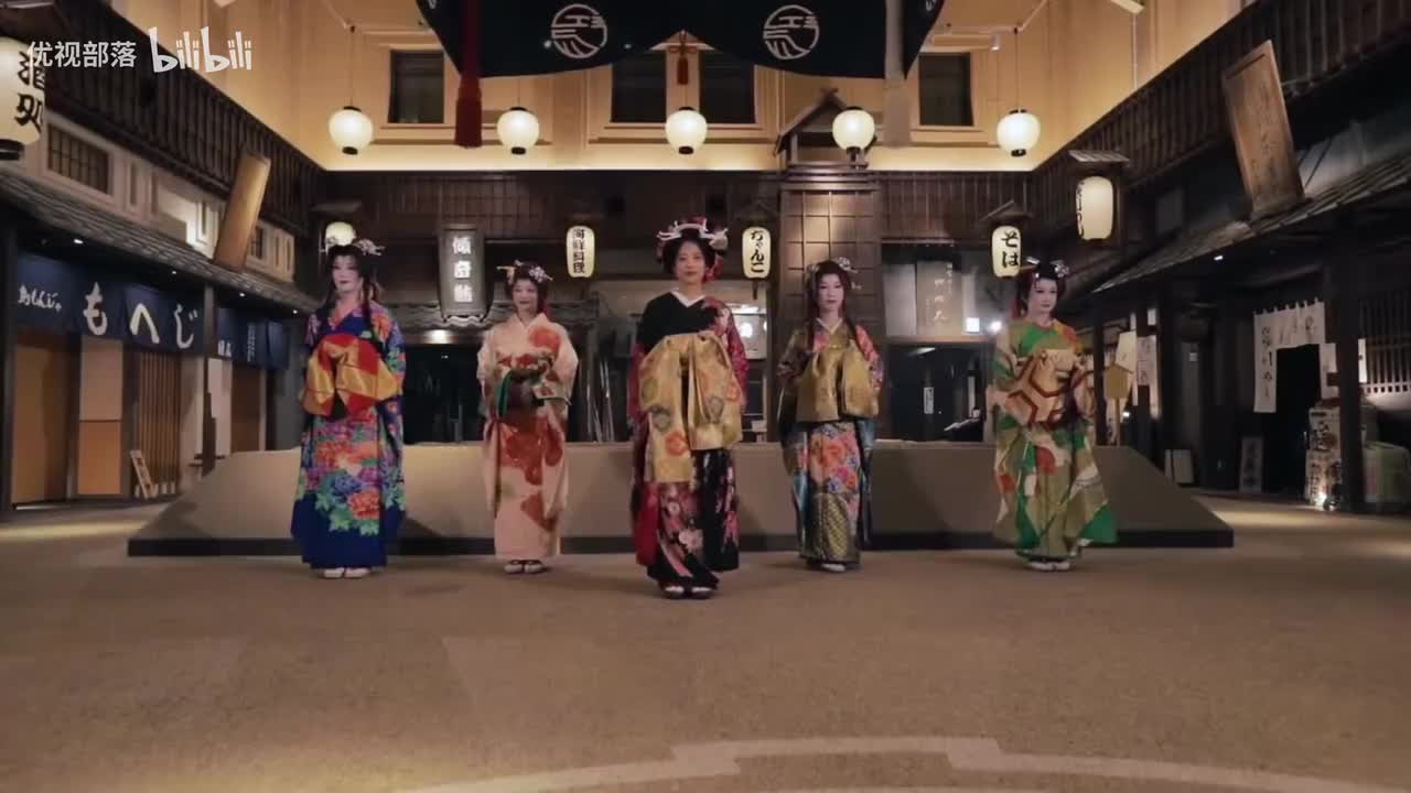 《麦当劳》东京盆踊