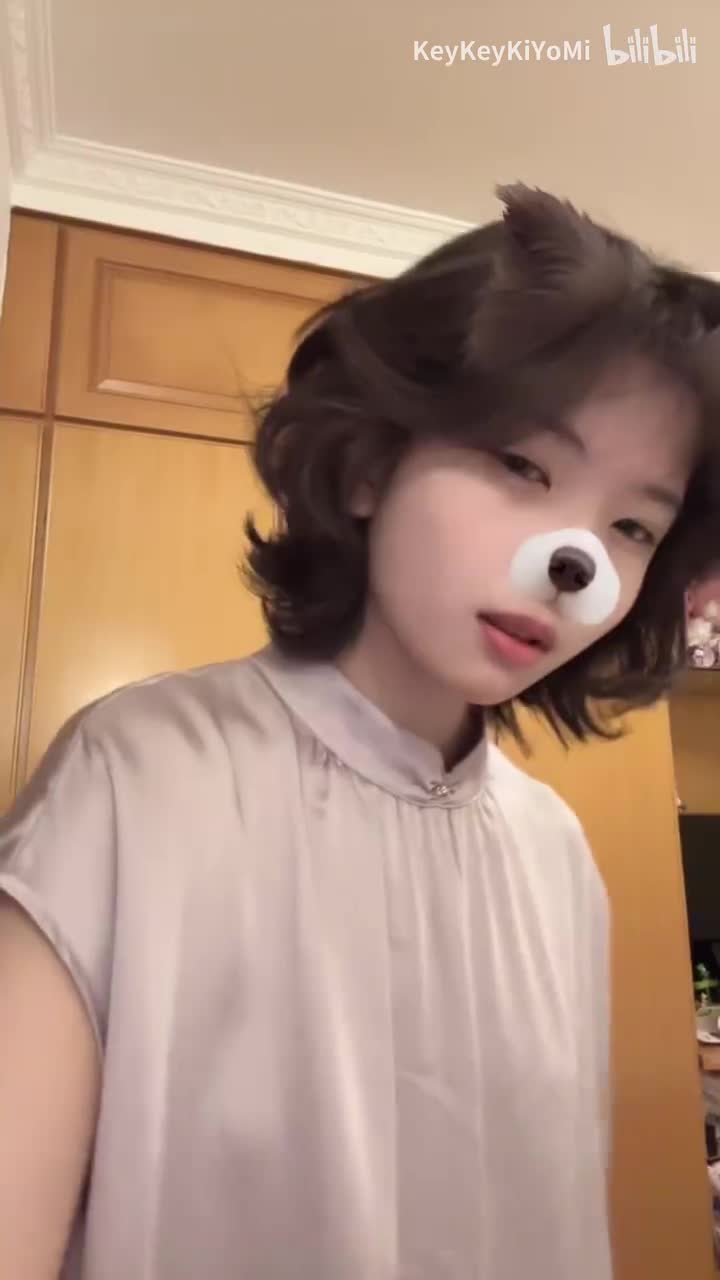 第二人格吧..虽然你不喜欢但是我喜欢（嘻嘻