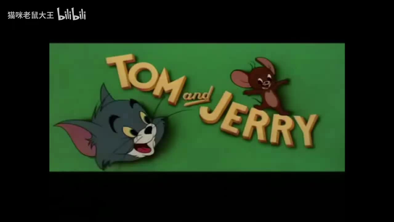 一听歌就跳舞的熊