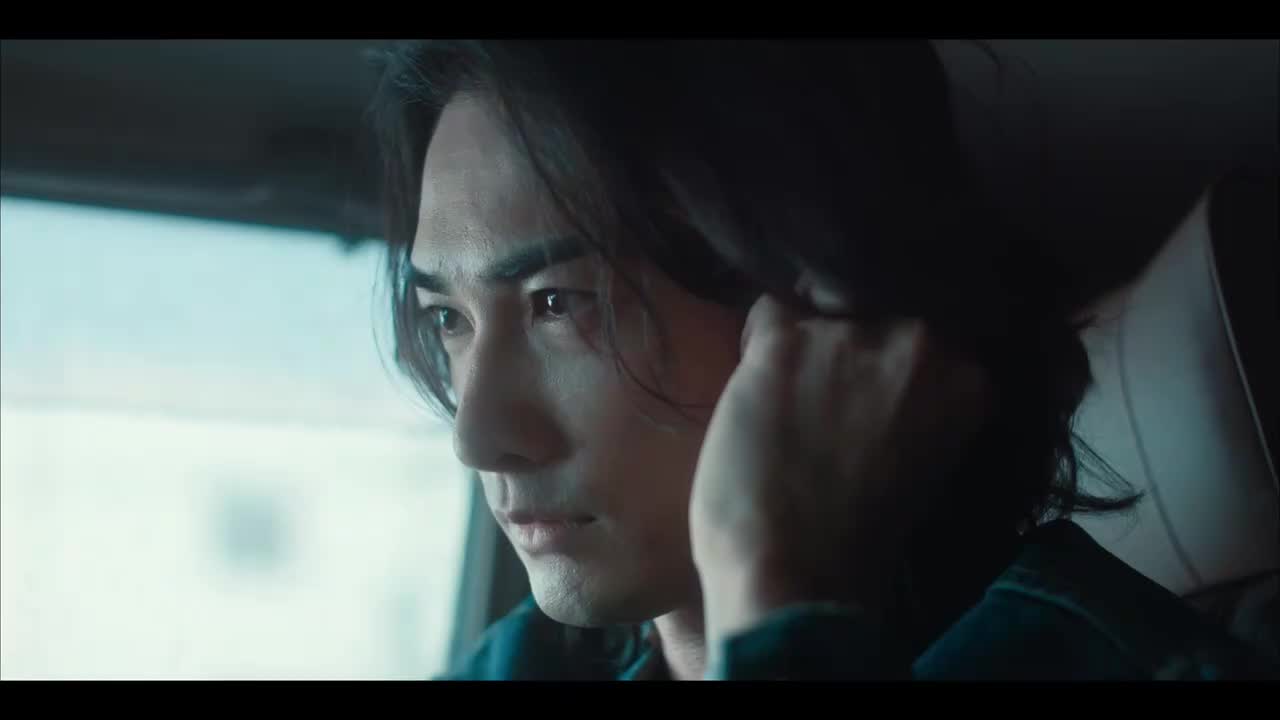 ep9主唱和吉他手爱の回忆之Glass Heart