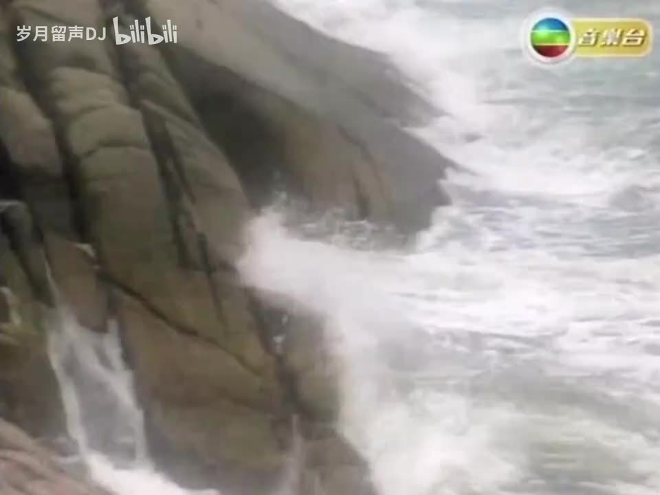 是谁在我耳边唱