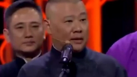 胖子戴口罩太小了 i181018wslgvzevl20q7jpbsqpy03p0m_0001.jpg@280w_158h_1c_100q.jpg