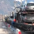 欧洲滚装列车装载大货车过程