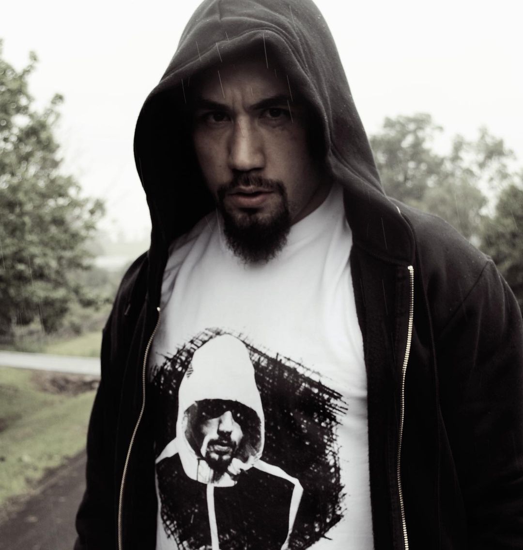 ufc前中量级冠军"五星"罗伯特惠特克浏览:1136收藏:0支持:14上传时间