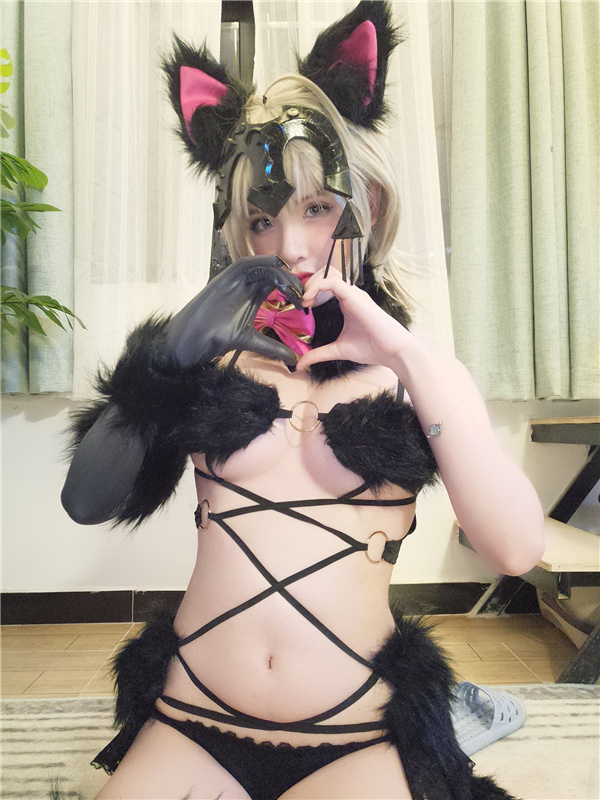 日本正妹COSER前羽_rr性感诱惑COSPLAY写真7