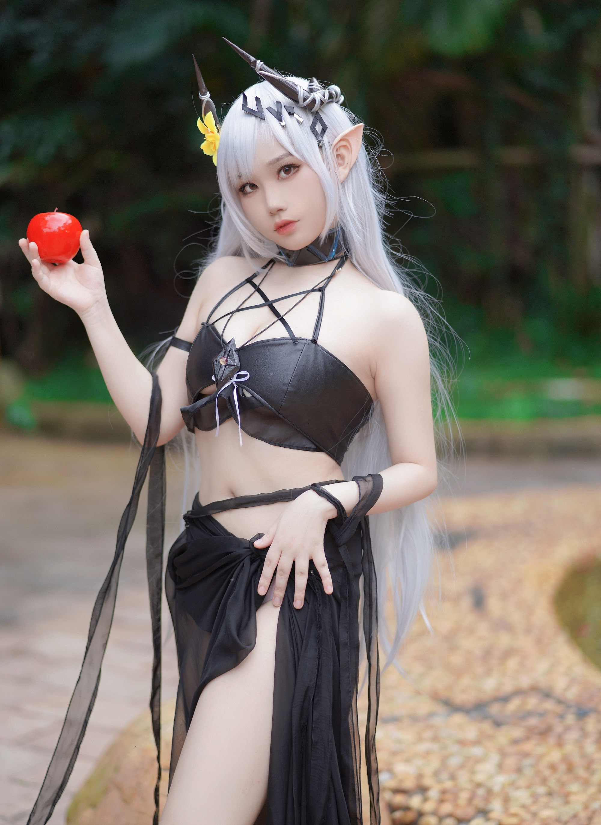 七七娜娜子明日方舟泥岩泳装珊瑚海岸cosplay4