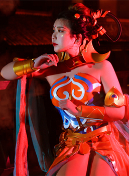 白洛Cosplay王者荣耀杨玉环