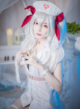 ShiQi十七骷CosPlay碧蓝航线吸血鬼