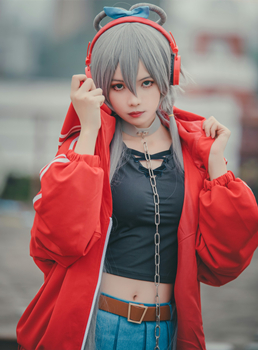 岩栖CosPlay洛天依