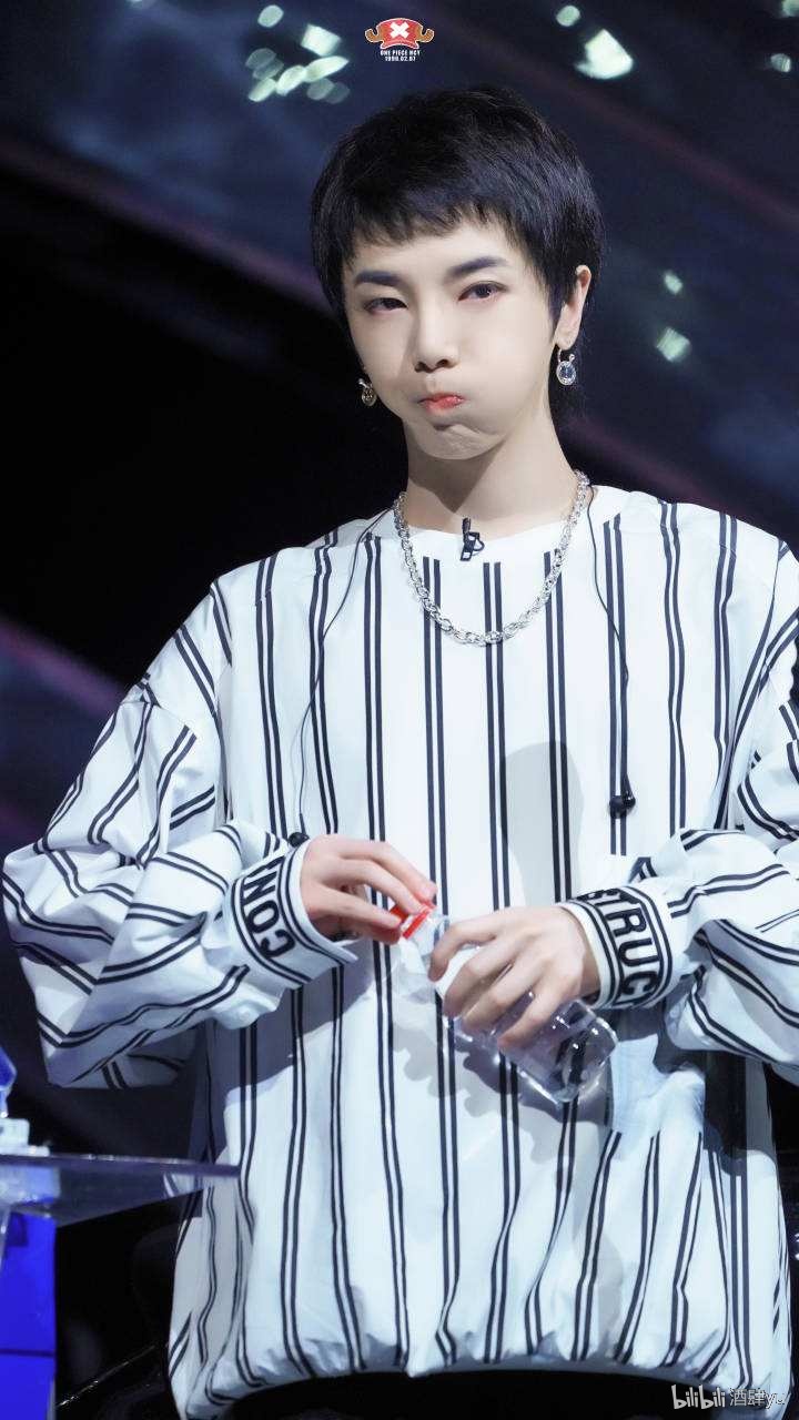 投票想看谁被all就投谁勇敢一点我发起了一个投票我发起了一个投票