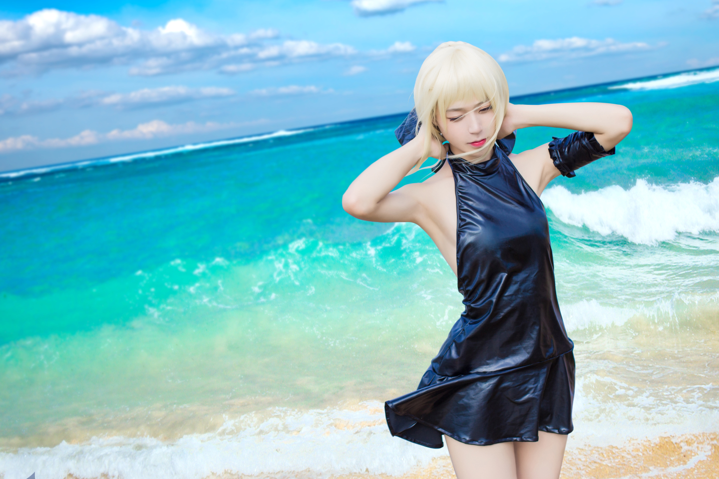 桐木CosPlay fate泳装saber1