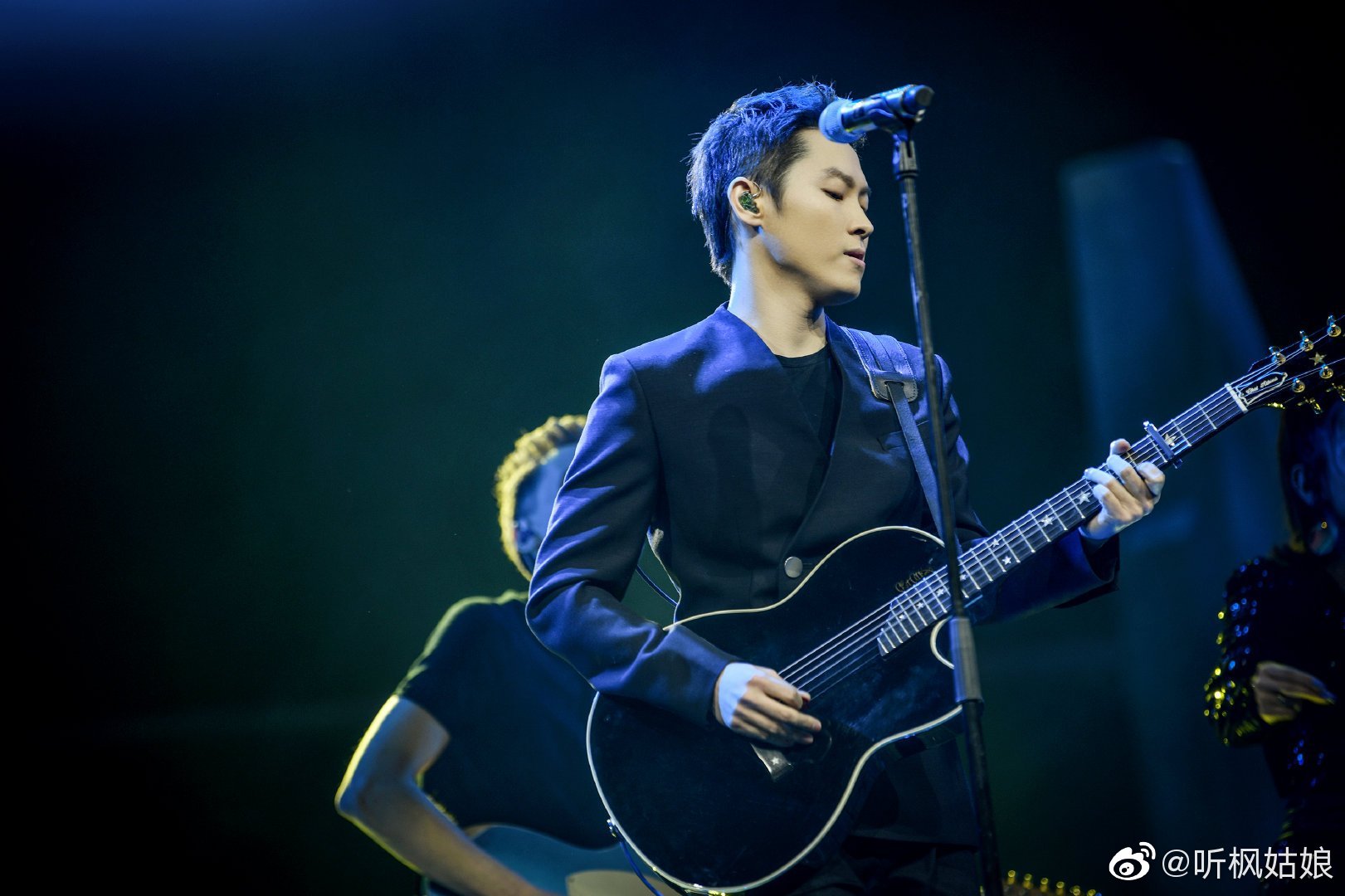 我的宝藏男孩-梁博 喜欢你 因为你那独特的气质啊!